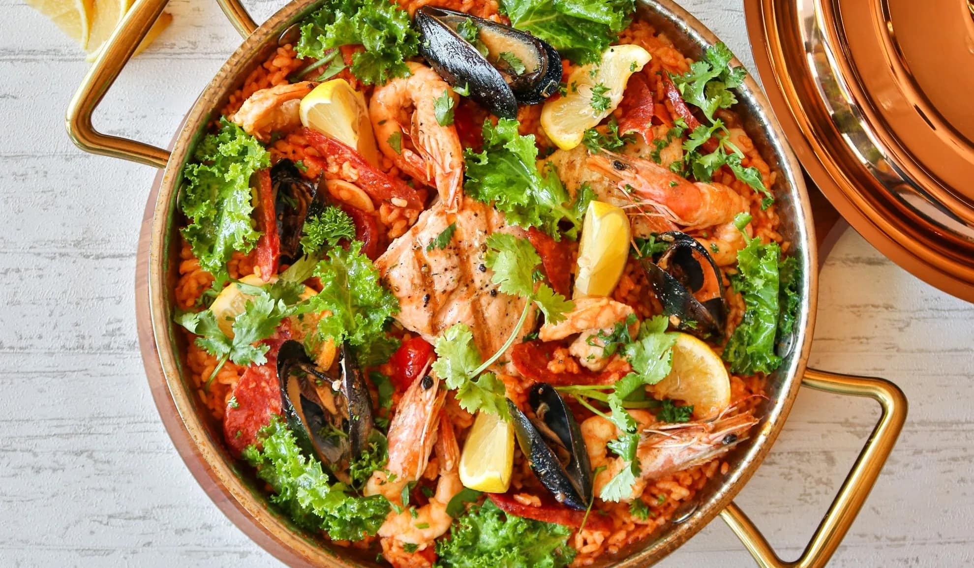 Seafood paella