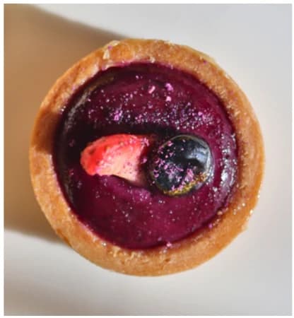 Blueberry tart from the Choijin finger food special set menu.