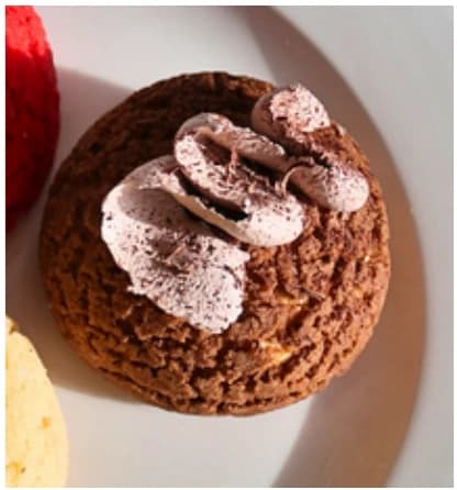 Chocolate cream puff from the Choijin finger food special set menu.